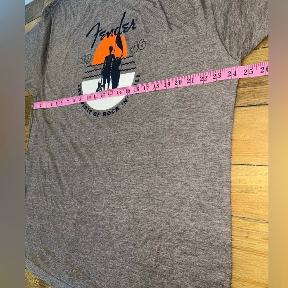 FENDER Brown Sunset Spirit of Rock n Roll Surfboard T-Shirt Unisex NWT - Picture 6 of 8